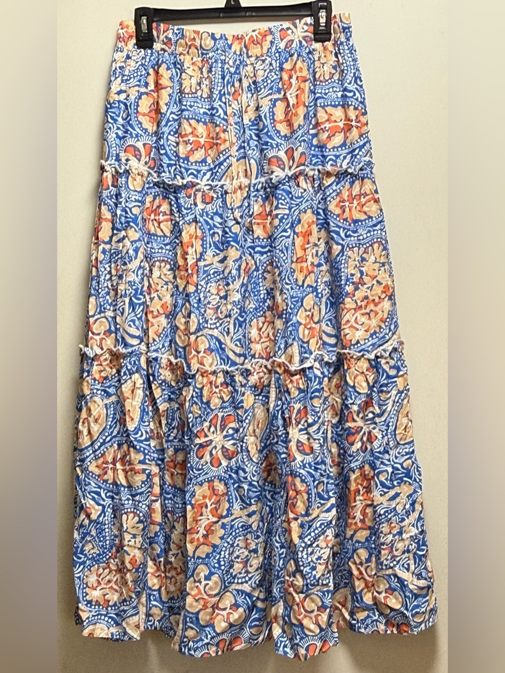 New Blue, Tan & White Floral long Maxi Shirt. Size Large.